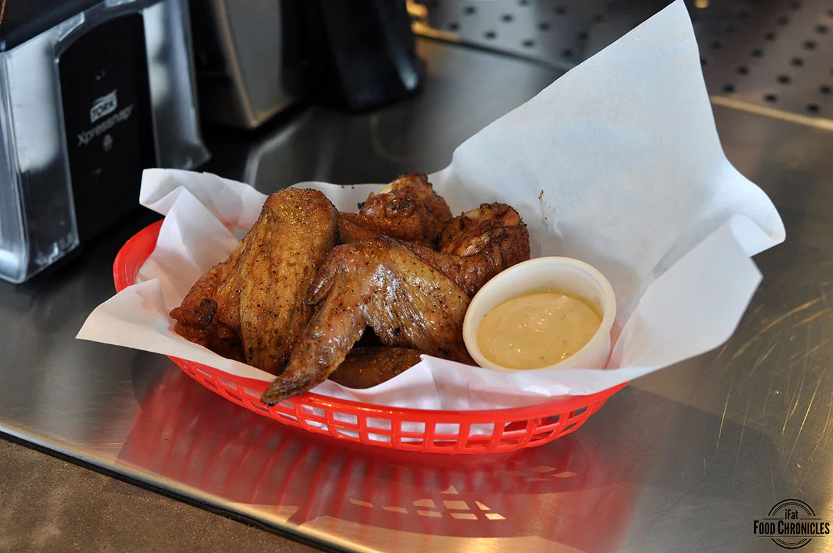 Smoked chicken wings