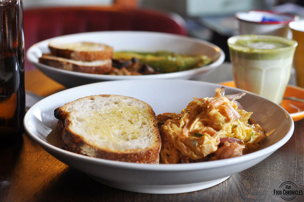 smoked salmon scrambled eggs