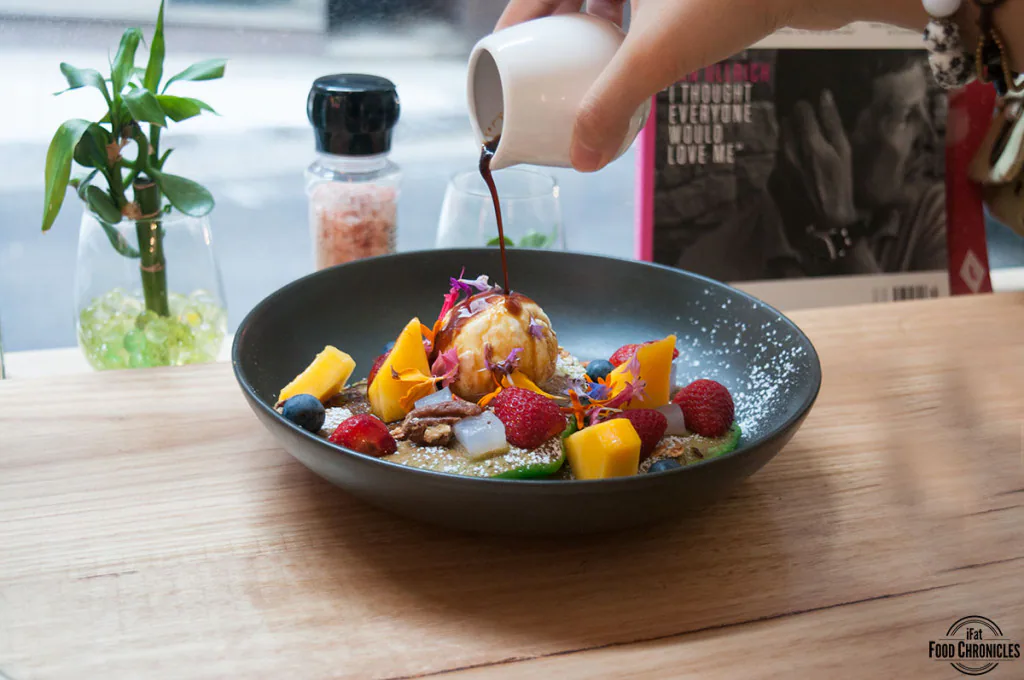 blaq piq pandan pancakes