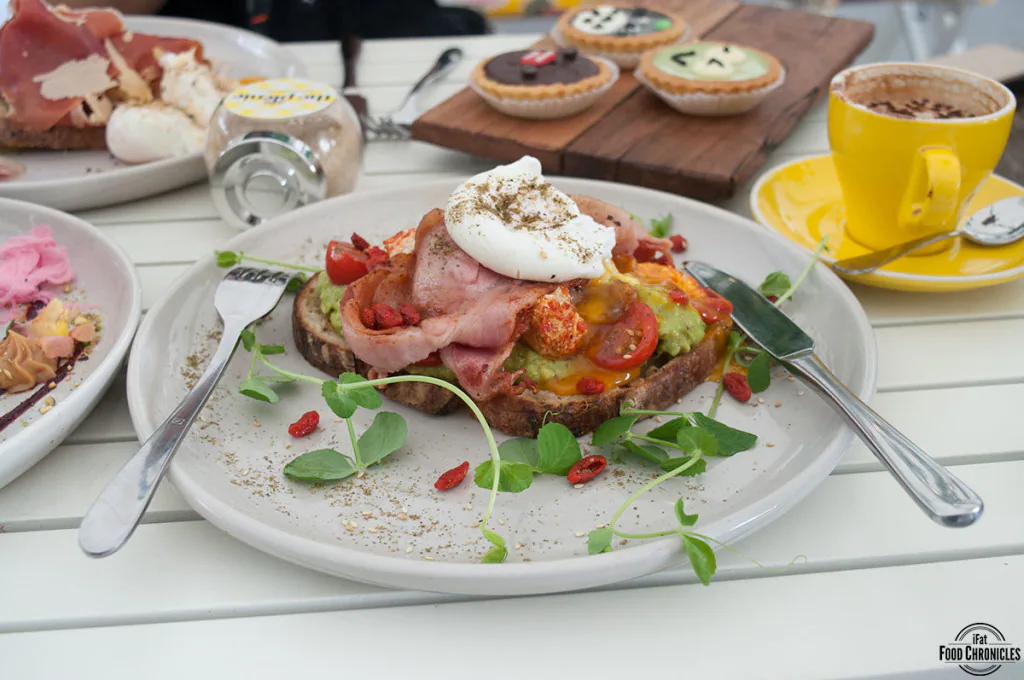 the picnic burwood avocado on toast