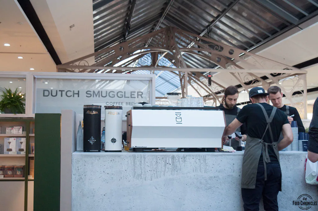 dutch smuggler broadway