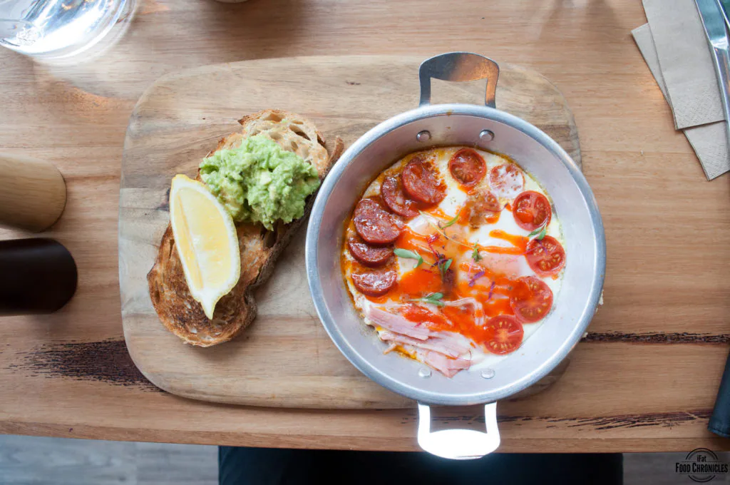 gibbons st cafe bangkok eggs