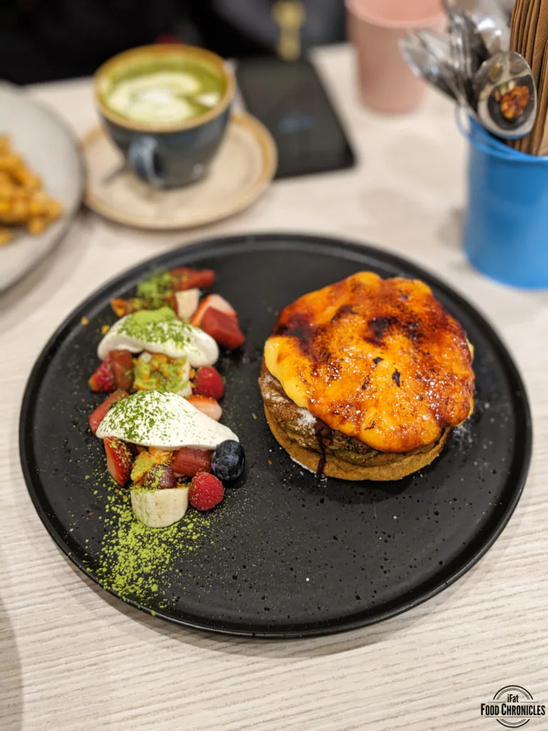 Brulee matcha pancake