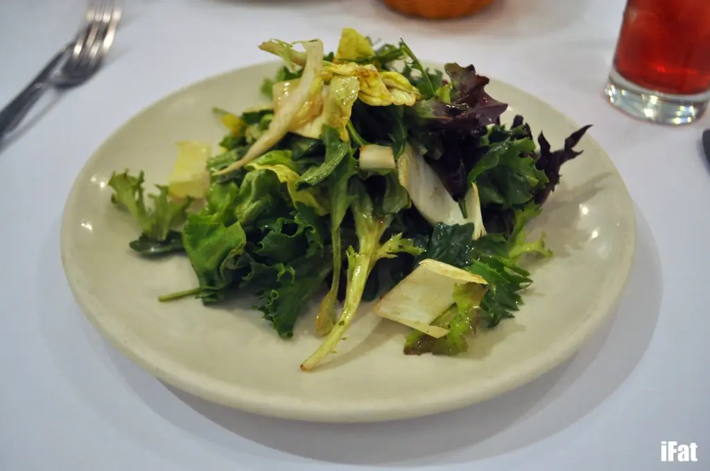 Mixed green salad