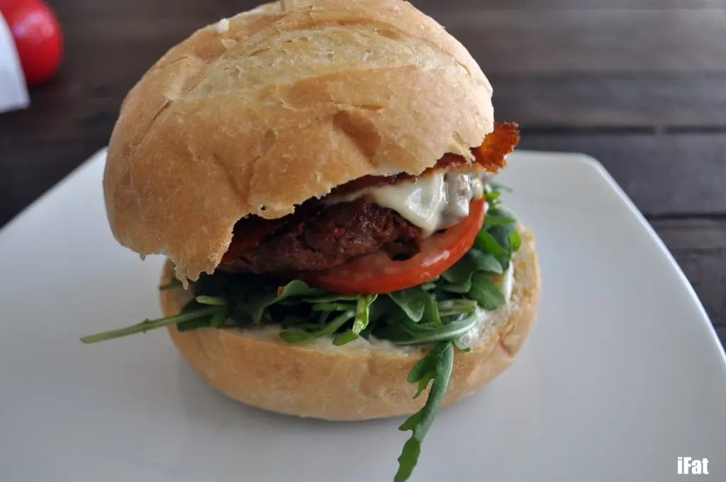 100% Australian Angus Pure Natural Beef & chorizo patty, thick cut mozzarella, rocket, tomato, home-made mayonnaise & tomato relish