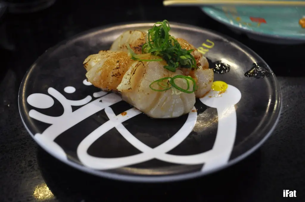 Seared scallops