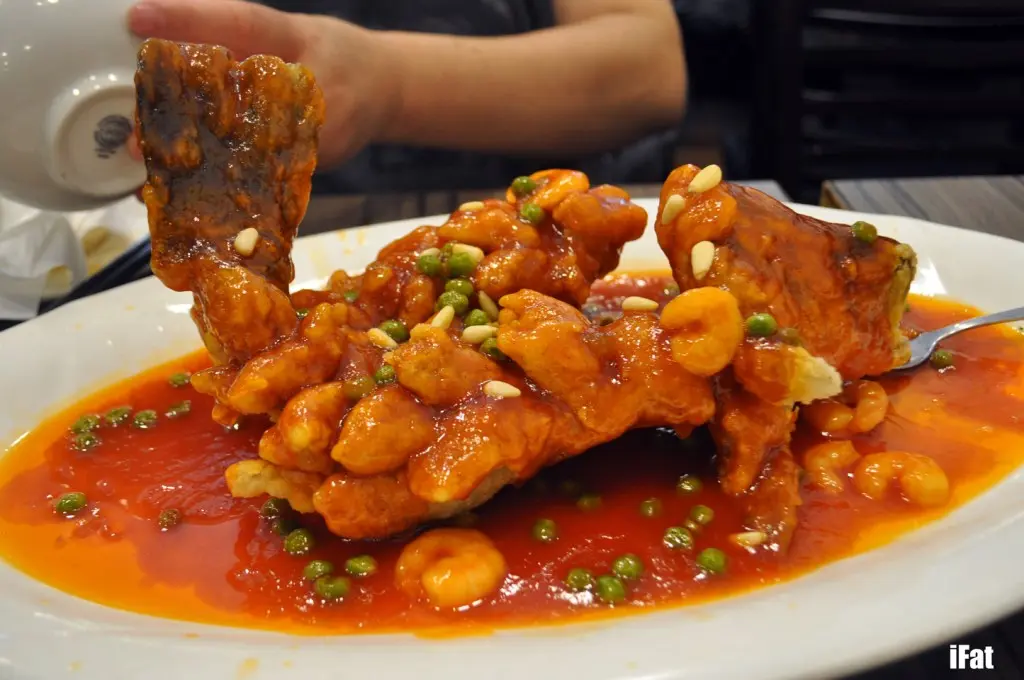 Barramundi in sweet and sour sauce