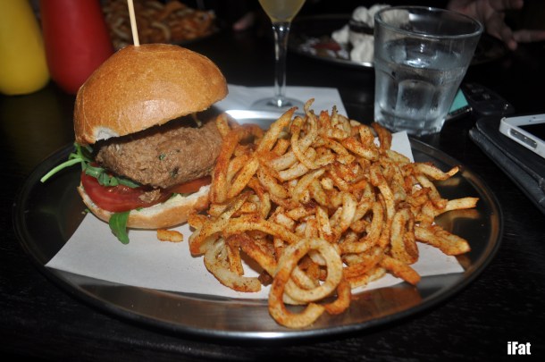 Veggie Burger. Walnut and chickpea patty, roasted field mushroom, lime mayonaise, tomato and rocket