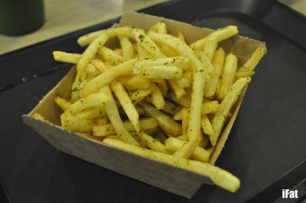 Shaker fries with Wasabi/Seaweed salt