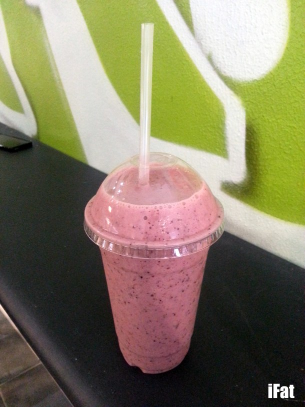 Honey bunny with banana, blueberry, orange, honey and yogurt